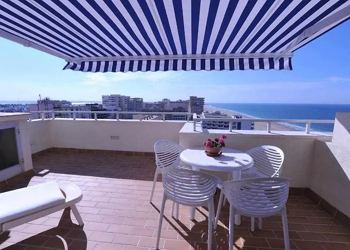 Apartmán Atico Loft Playa Victoria